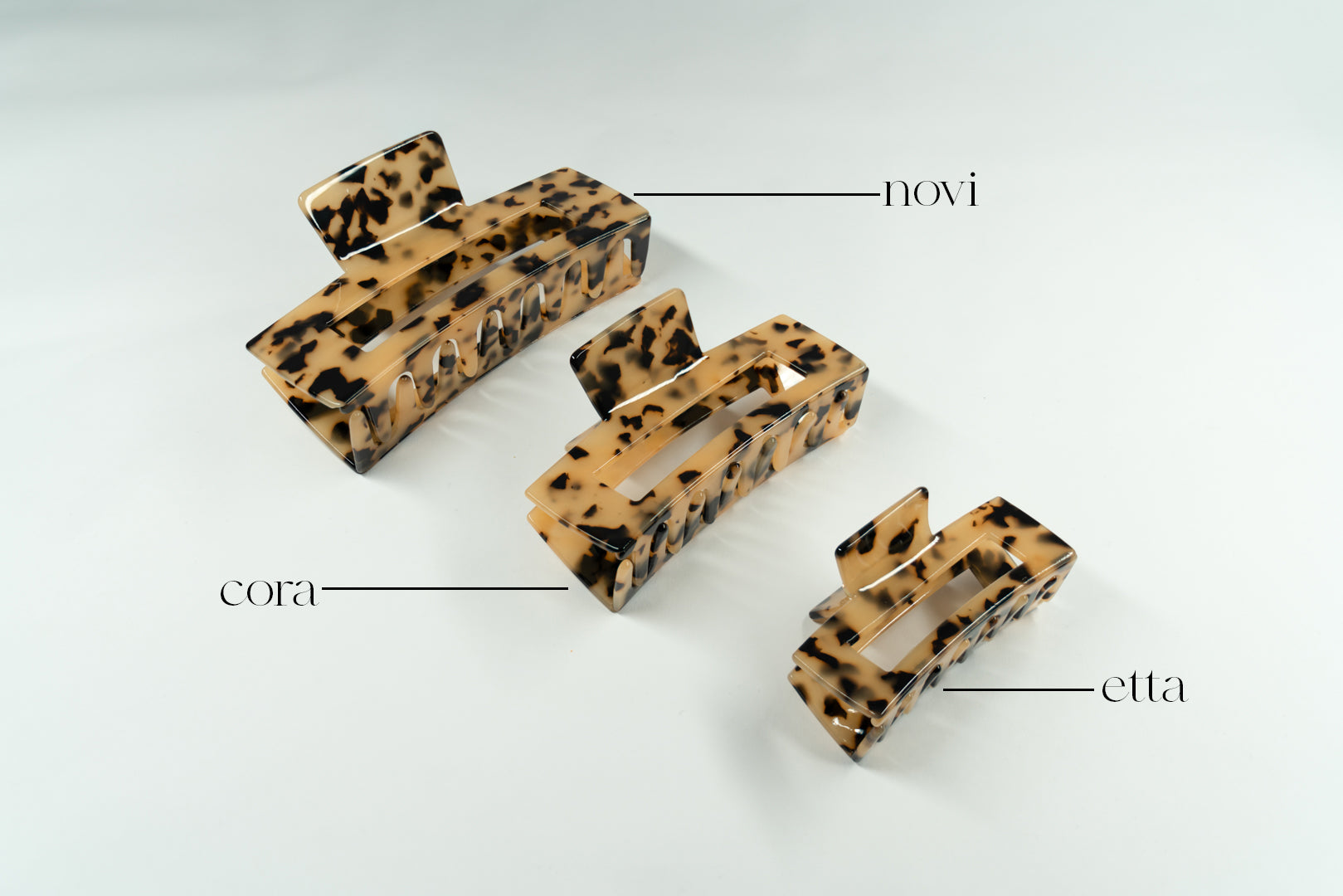 CORA CLAW CLIP